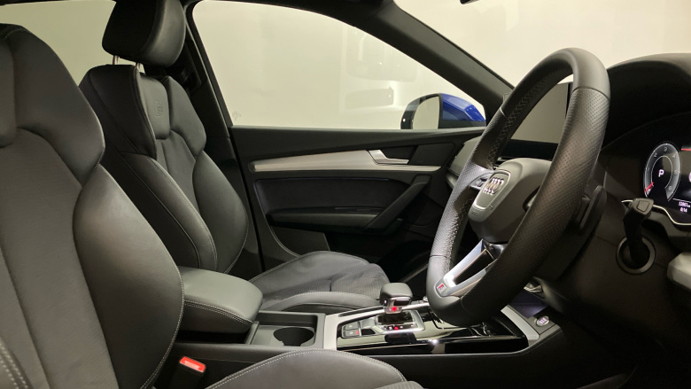 Audi Q5 40 TDI Quattro S Line 5dr S Tronic Diesel Estate